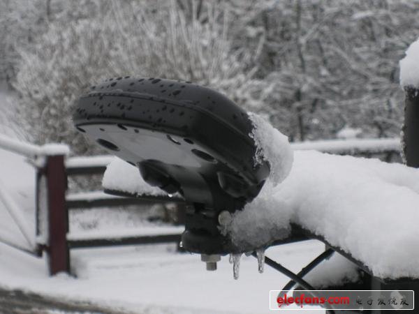 用Bulgin连接器阻止交通事故简介