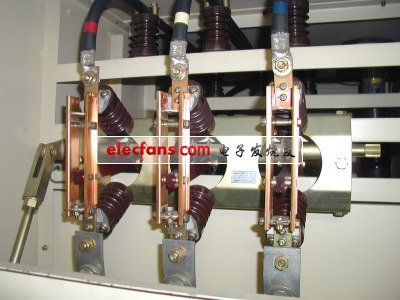 真空断路器工作原理及作用