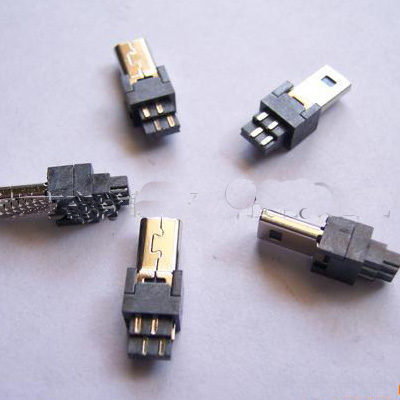 电脑连接器(接插件)是什么意思