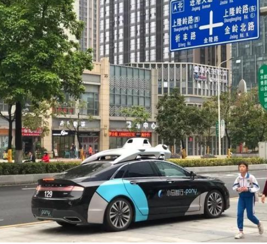 丰田向小马智行投资4亿美元，AI+硬件+RoboTaxi成自动驾驶方向