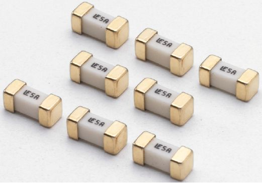 贴片保险丝额定电压和电流如何选择