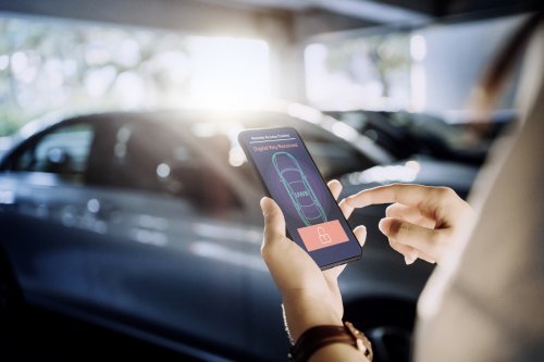 罗德与施瓦茨加入车联网联盟，为包括UWB技术在内的智能手机到汽车通信的开发保驾护航