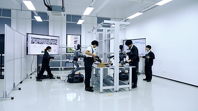 机器人制造机器人部件:舍弗勒具身智能机器人数智工厂在太仓正式启用